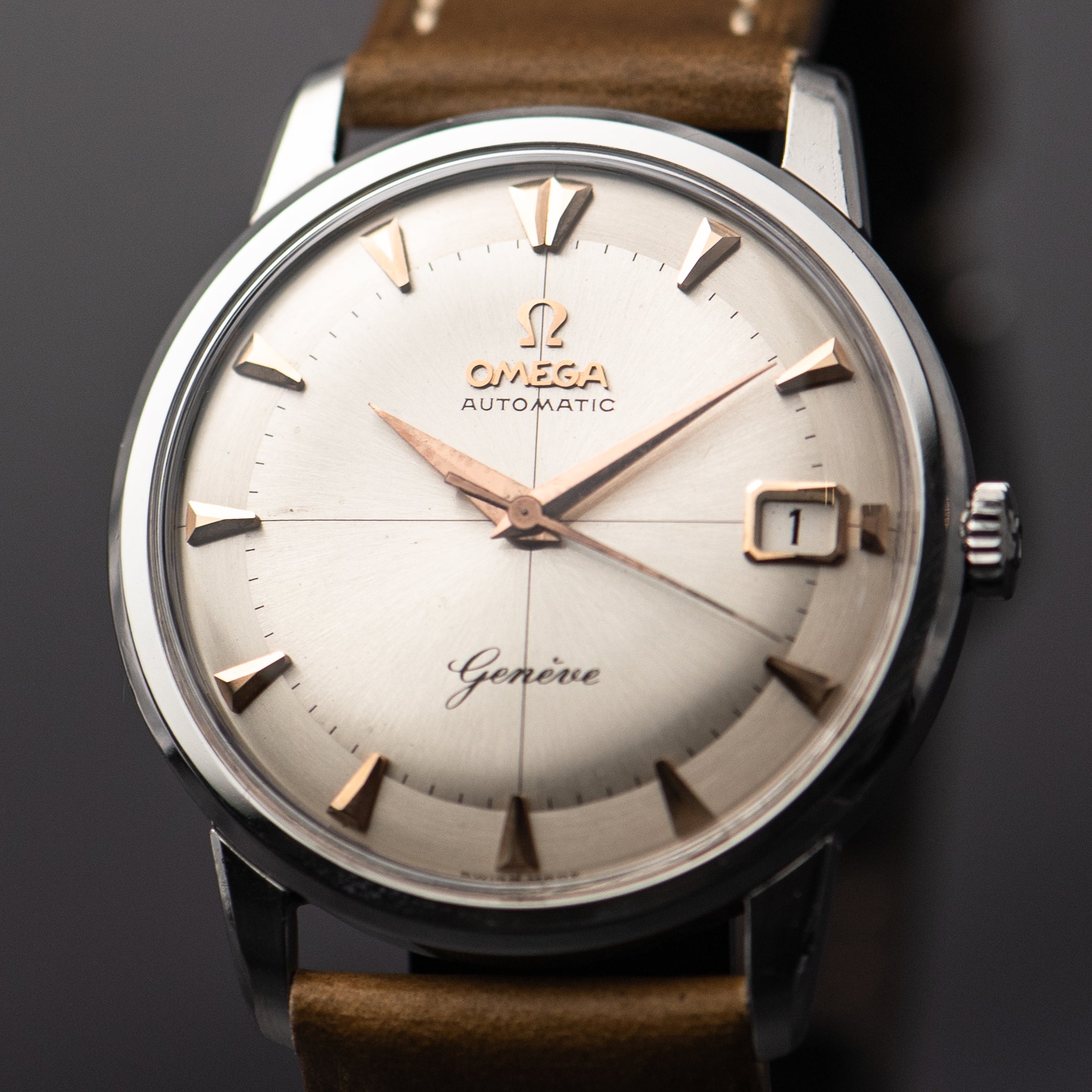 1961 OMEGA GENEVE TWO TONE CROSSHAIR SUNBURST CAL. 562 REF. 14703