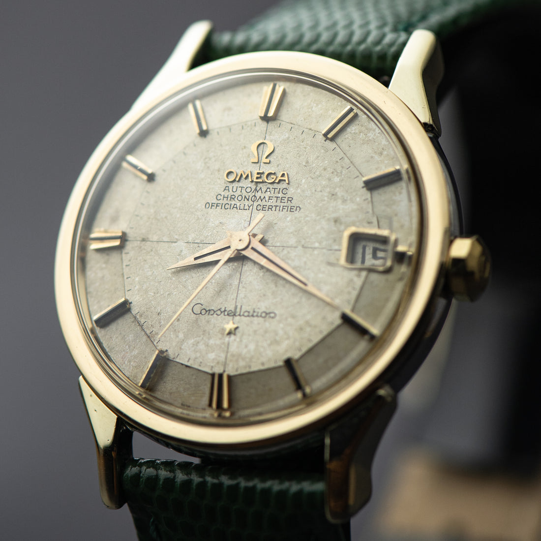 1966 OMEGA CONSTELLATION CROSSHAIR PIE PAN DOG-LEG CAL. 561 REF. 168.005