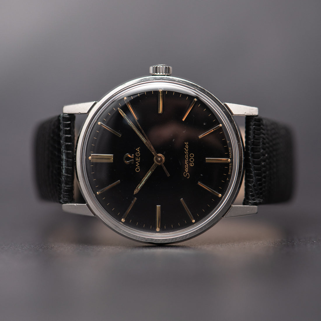 1966 OMEGA SEAMASTER 600 GLOSS BLACK CAL. 601 REF. 135.011