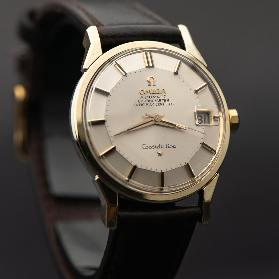 1966 OMEGA CONSTELLATION PIE PAN SUNBURST DOG-LEG CAL. 561 REF. 168.005