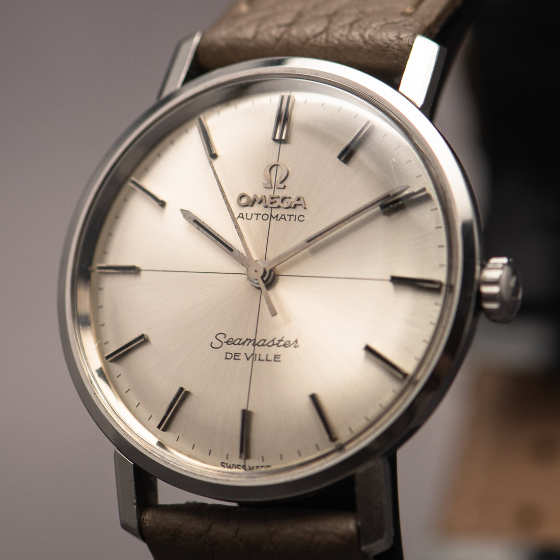 1966 OMEGA SEAMASTER DE VILLE CROSSHAIR SUNBURST CAL. 552 REF. 165.020