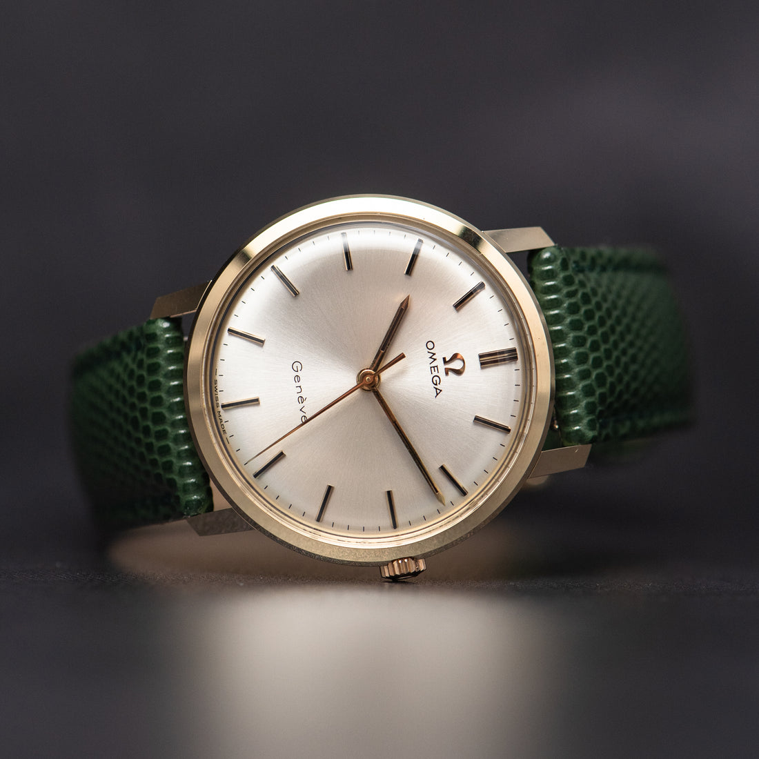 1968 14K GOLD OMEGA GENEVE SUNBURST CAL. 601 REF. 131.021 SP