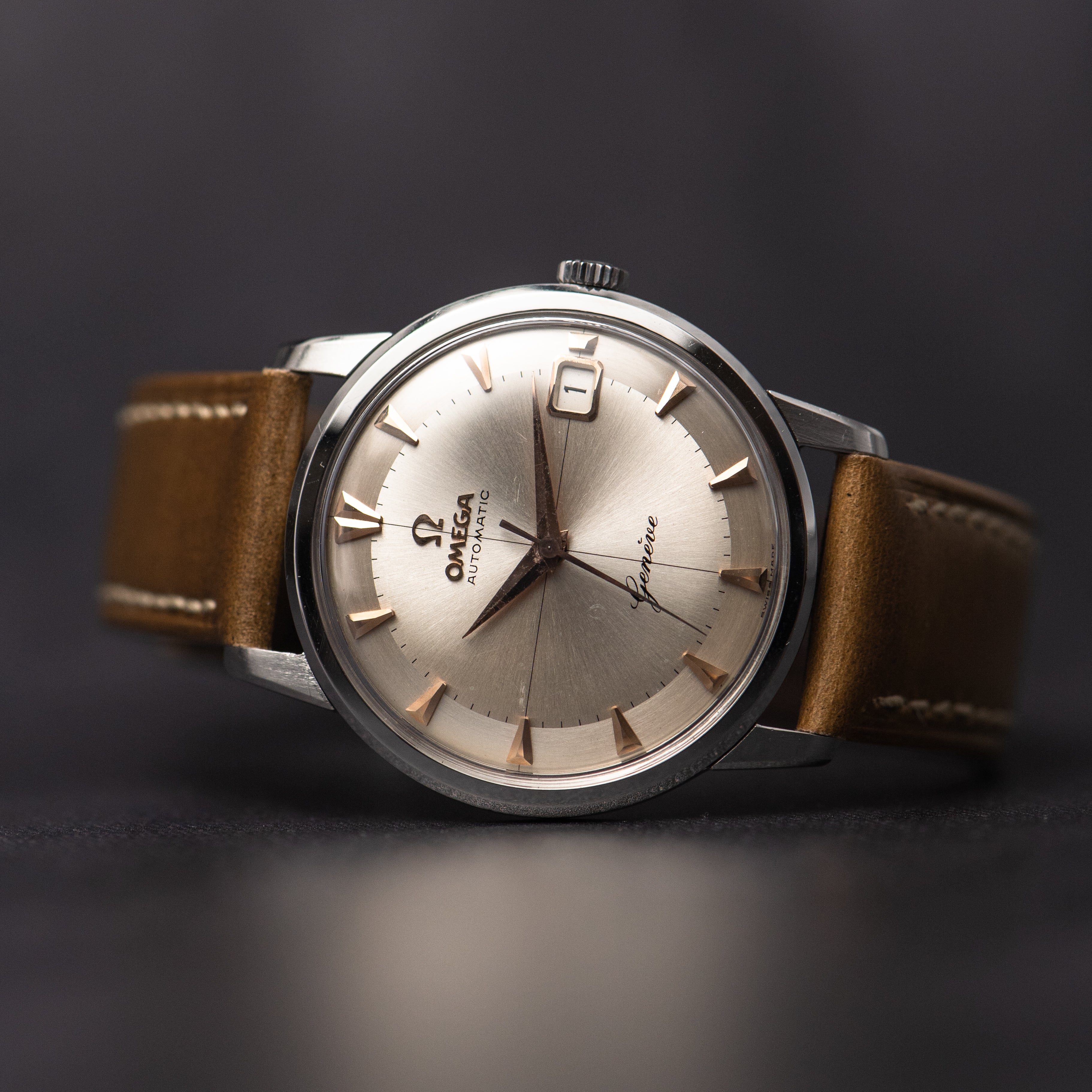 1961 OMEGA GENEVE TWO TONE CROSSHAIR SUNBURST CAL. 562 REF. 14703