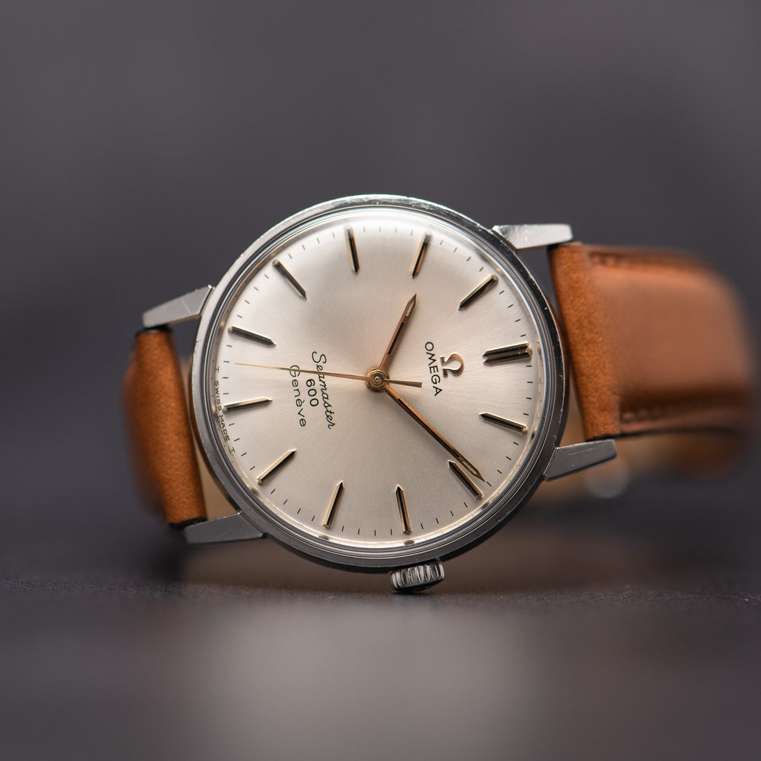 1967 DOUBLE SIGNED OMEGA SEAMASTER 600 GENEVE SUNBURST CAL. 601 REF. 135.011