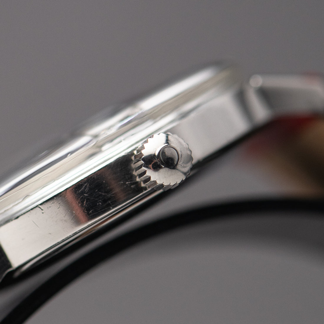 1966 OMEGA DE VILLE TECHNICAL RED CROSSHAIR SUNBURST CAL. 611 REF. 136.019