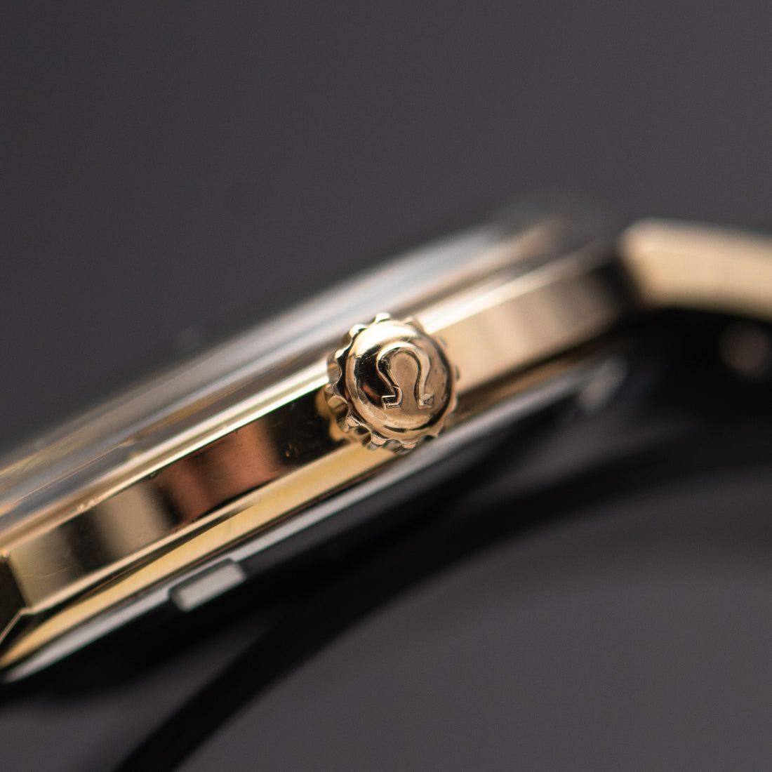 1963 OMEGA SEAMASTER CROSSHAIR SUNBURST CAL. 552 REF. 165.001