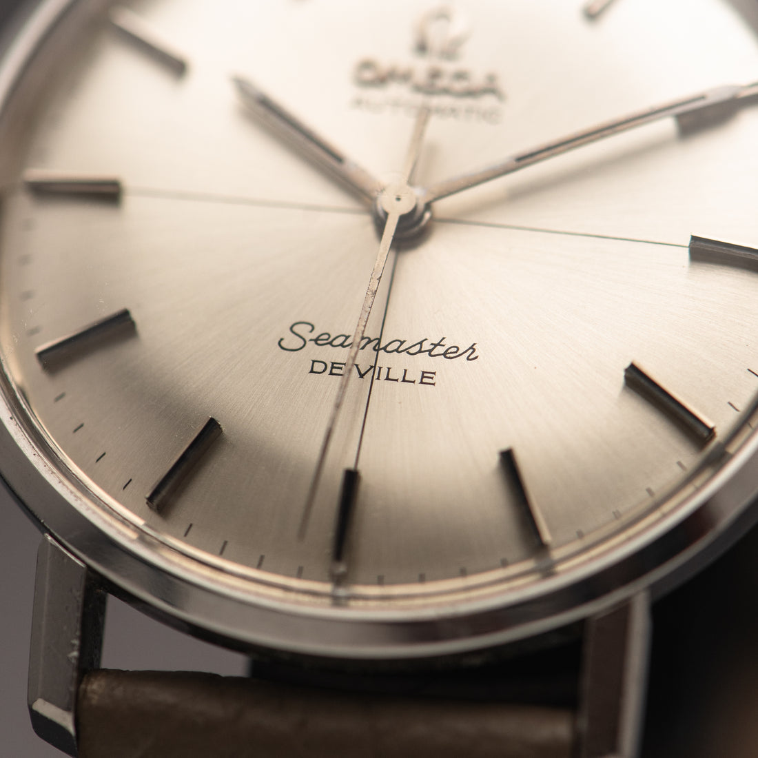 1966 OMEGA SEAMASTER DE VILLE CROSSHAIR SUNBURST CAL. 552 REF. 165.020