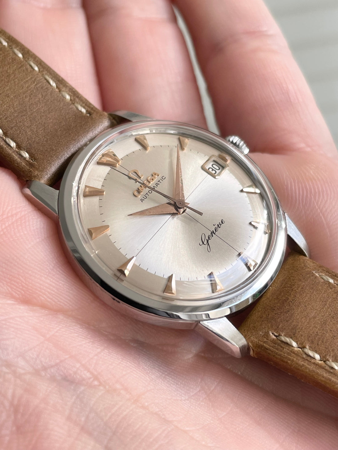 1961 OMEGA GENEVE TWO TONE CROSSHAIR SUNBURST CAL. 562 REF. 14703-2SC