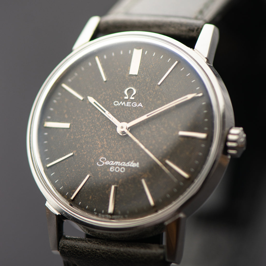 1965 OMEGA SEAMASTER 600 GREY LINEN CAL. 601 REF. 135.011