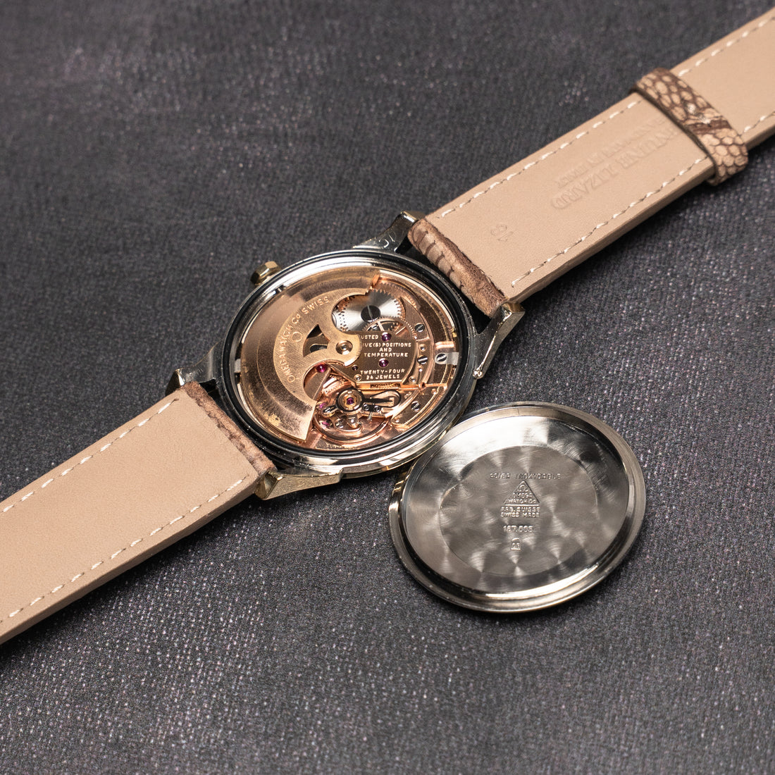 1966 OMEGA CONSTELLATION PIE PAN SUNBURST DOG-LEG CAL. 551 REF. 167.005