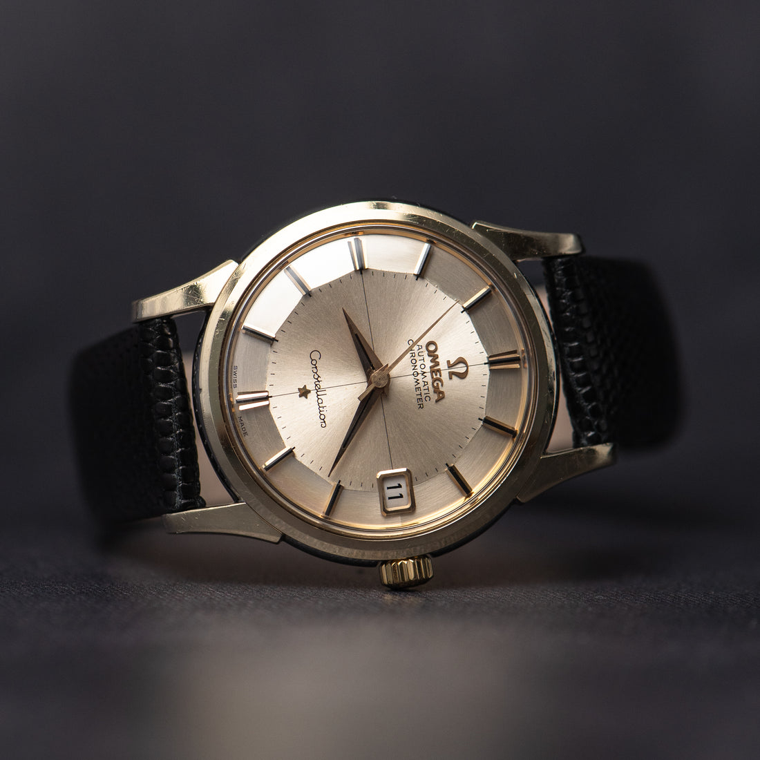 1961 OMEGA CONSTELLATION TWO TONE CROSSHAIR PIE PAN CAL. 561 REF. 14393 61 SC