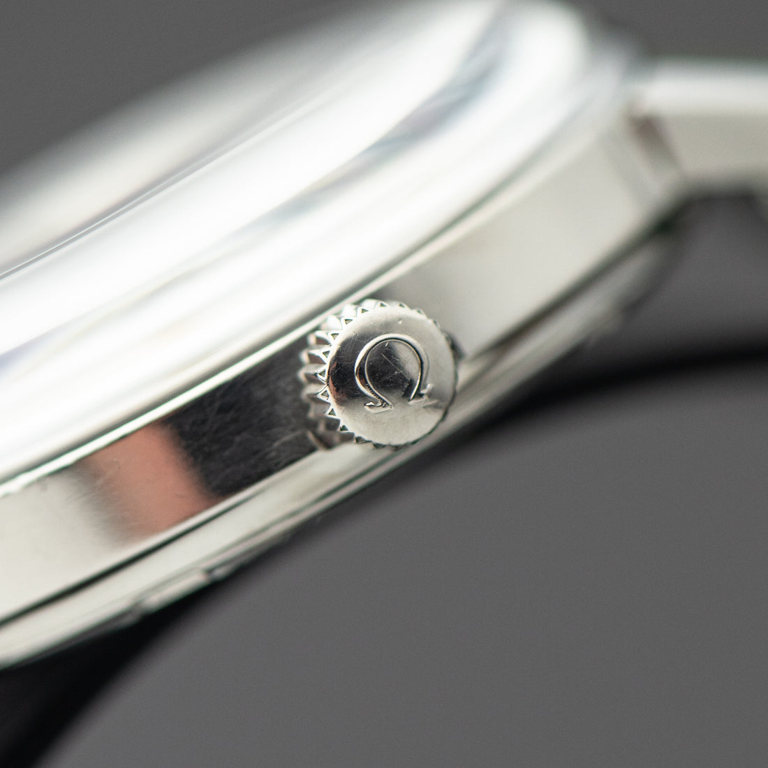 1966 OMEGA SEAMASTER 600 ARABIC CONCENTRIC CIRCLES CAL. 601 REF. 135.011