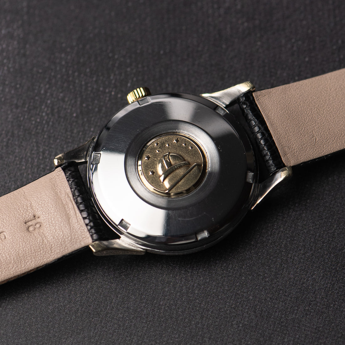 1961 OMEGA CONSTELLATION TWO TONE CROSSHAIR PIE PAN CAL. 561 REF. 14393 61 SC