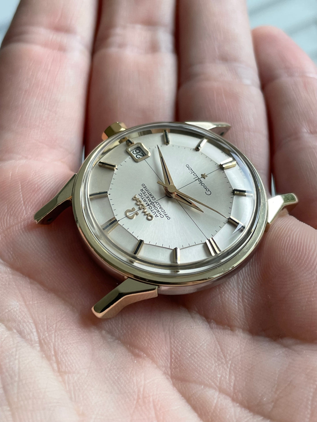 1966 OMEGA CONSTELLATION PIE PAN CROSSHAIR SUNBURST DOG-LEG CAL. 561 REF. 168.005