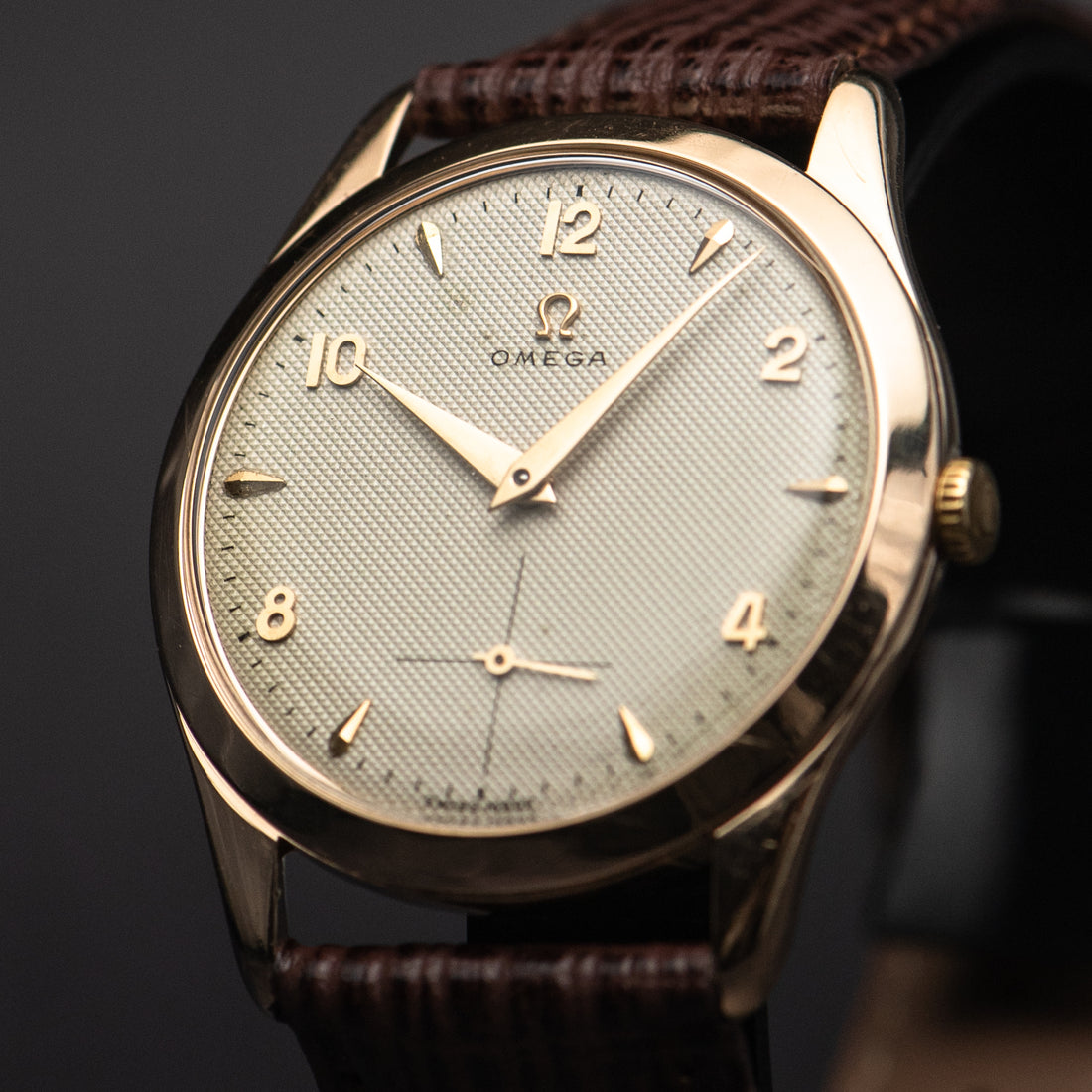 1952 OVERSIZE 14K ROSE GOLD OMEGA TRESOR HONEYCOMB CROSSHAIR SUB SECONDS CAL. 265 REF. 2619