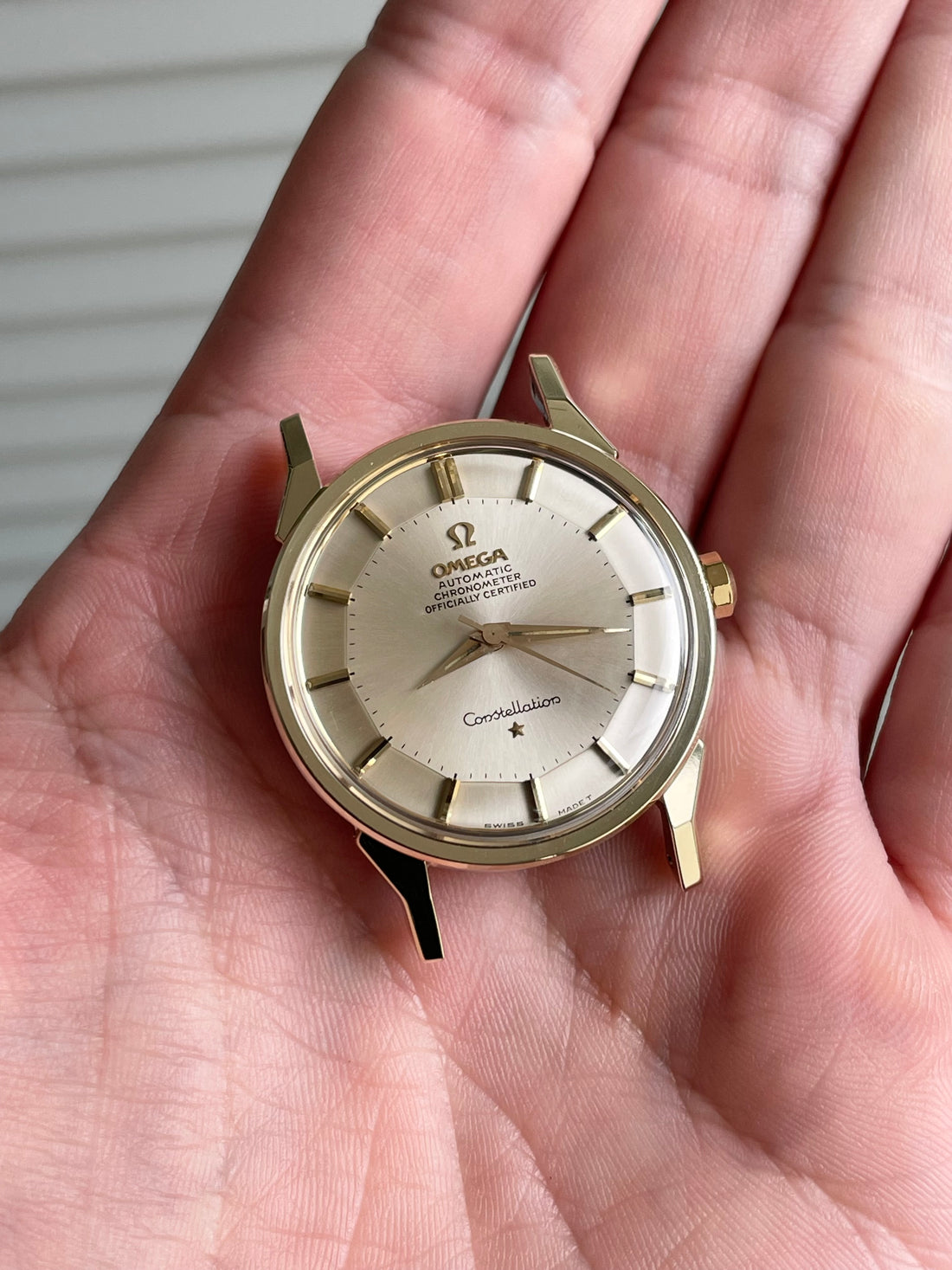 1963 OMEGA CONSTELLATION PIE PAN SUNBURST DOG-LEG CAL. 551 REF. 167.005