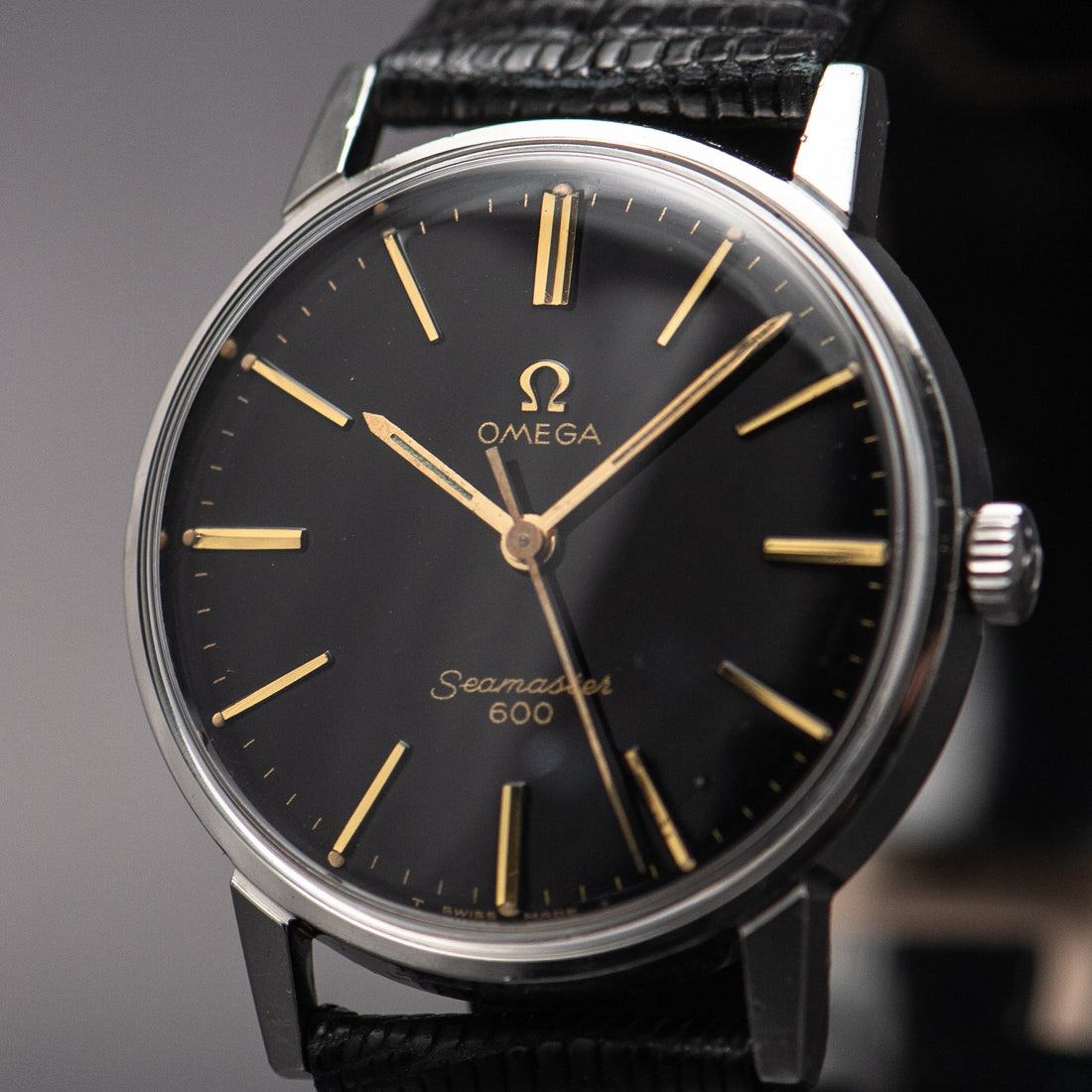 1966 OMEGA SEAMASTER 600 GLOSS BLACK CAL. 601 REF. 135.011