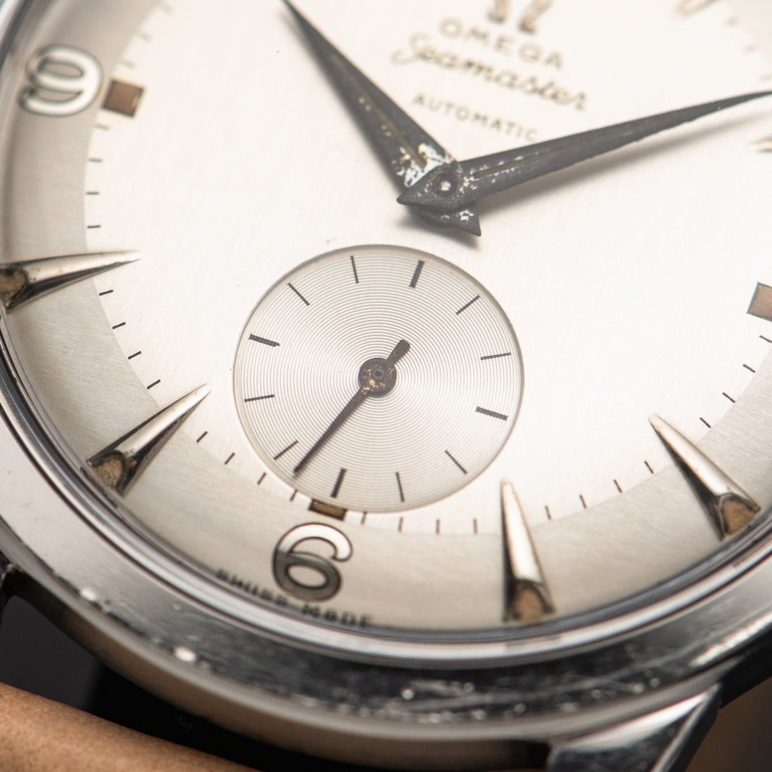 1950 OVERSIZE OMEGA SEAMASTER TWO TONE SUB SECONDS EXPLORER BUMPER CAL. 332 REF. 2493-8