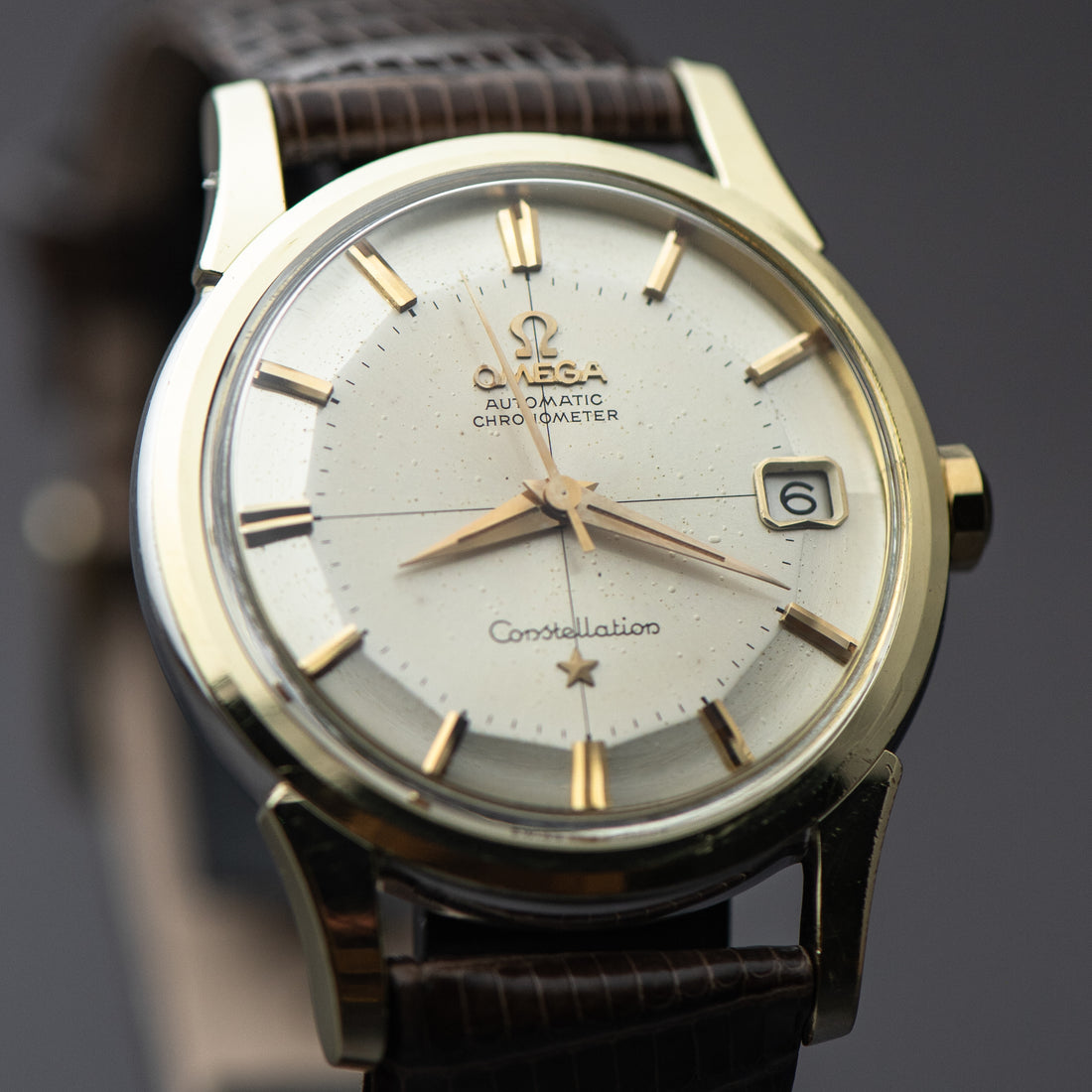 1961 OMEGA CONSTELLATION TWO TONE CROSSHAIR PIE PAN CAL. 561 REF. 14393 61 SC