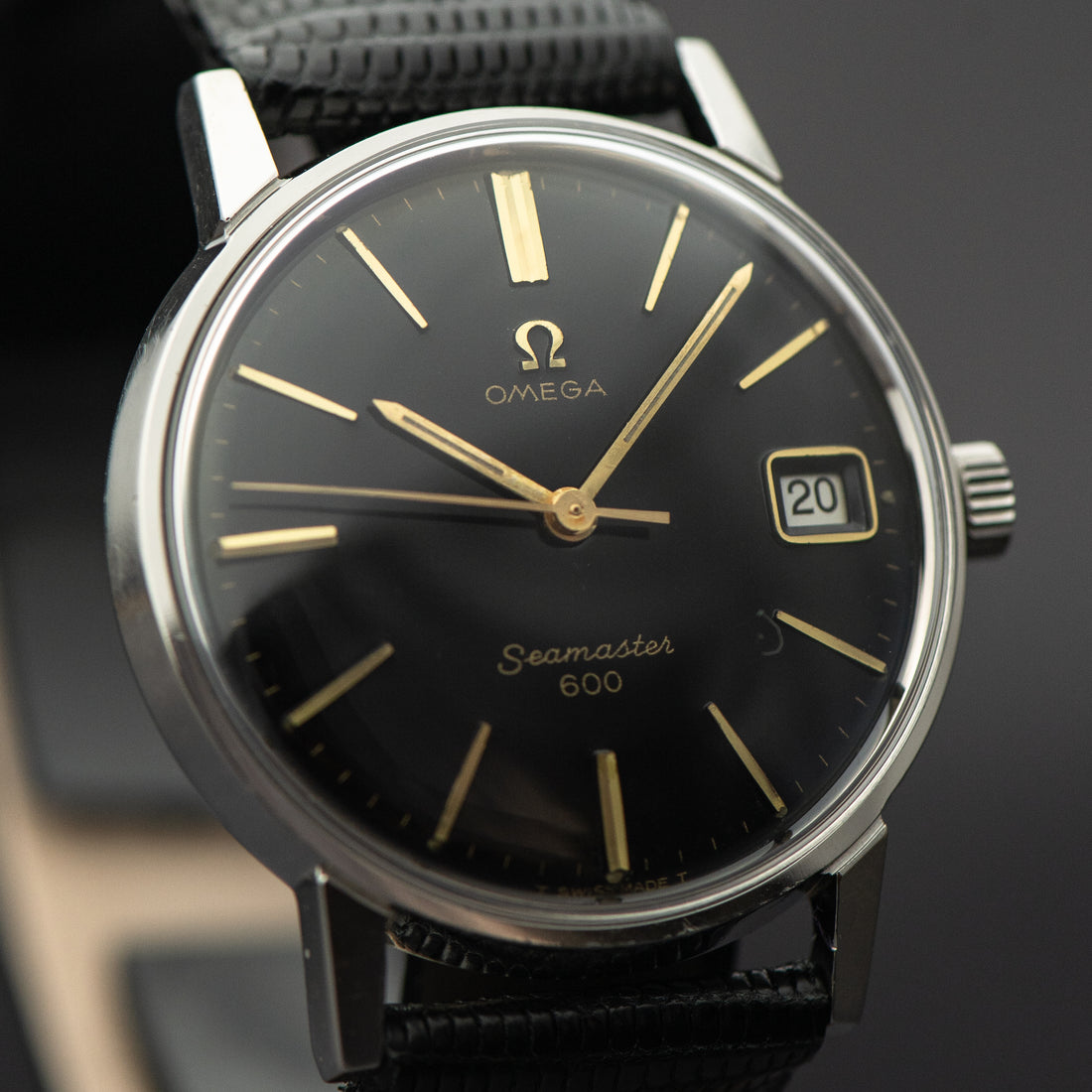 1964 OMEGA SEAMASTER 600 GLOSS BLACK CAL. 611 REF. 136.011