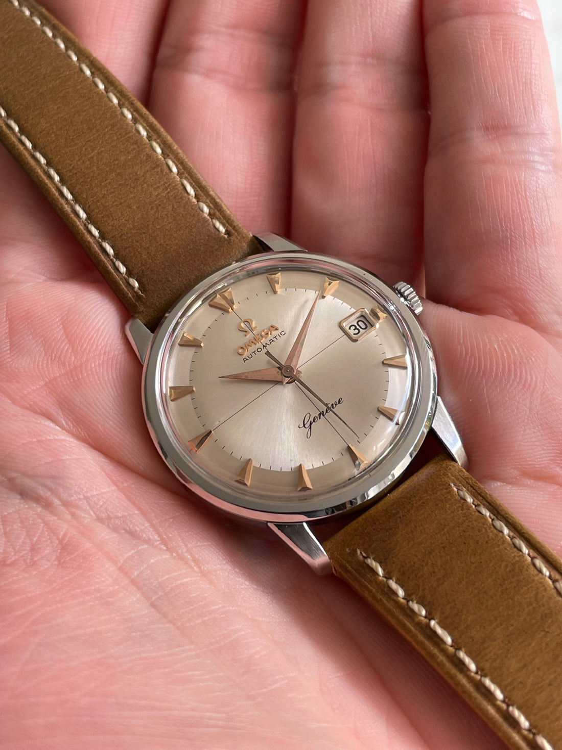1961 OMEGA GENEVE TWO TONE CROSSHAIR SUNBURST CAL. 562 REF. 14703-2SC