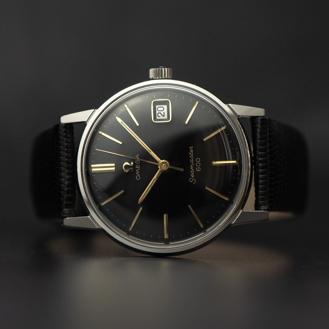 1964 OMEGA SEAMASTER 600 GLOSS BLACK CAL. 611 REF. 136.011