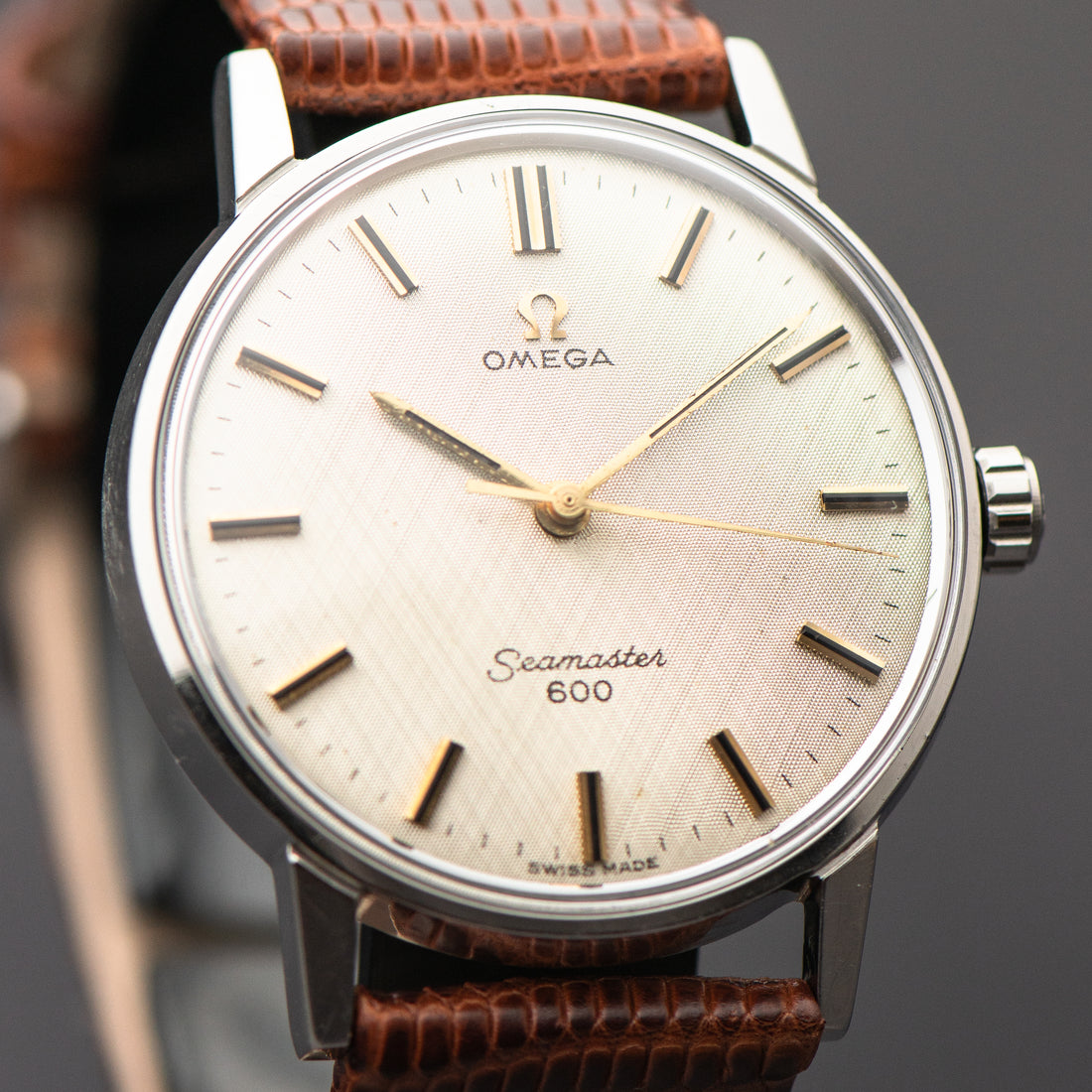 1964 OMEGA SEAMASTER 600 LINEN CAL. 601 REF. 135.011