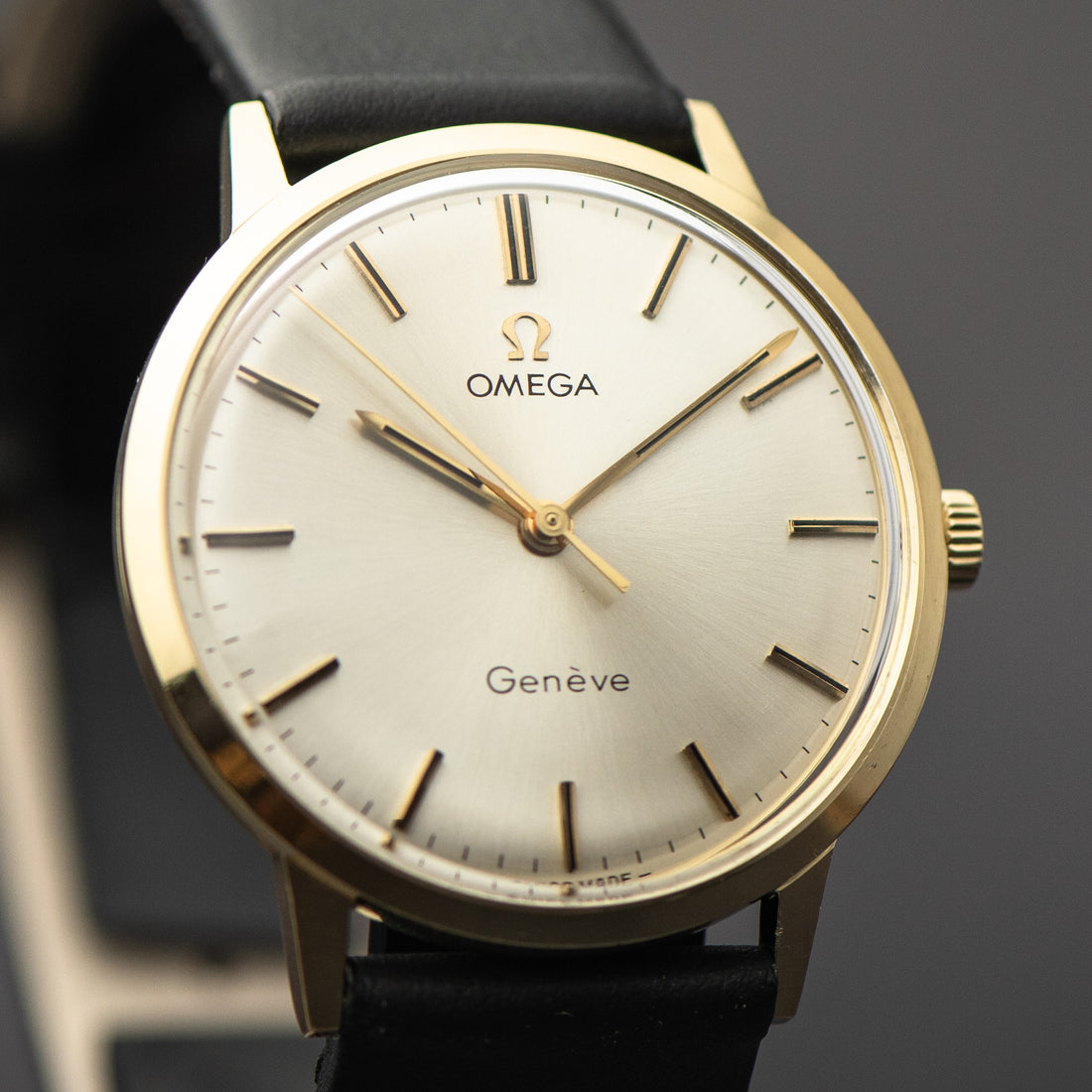 1970 14K GOLD OMEGA GENEVE SUNBURST CAL. 601 REF. 131.041