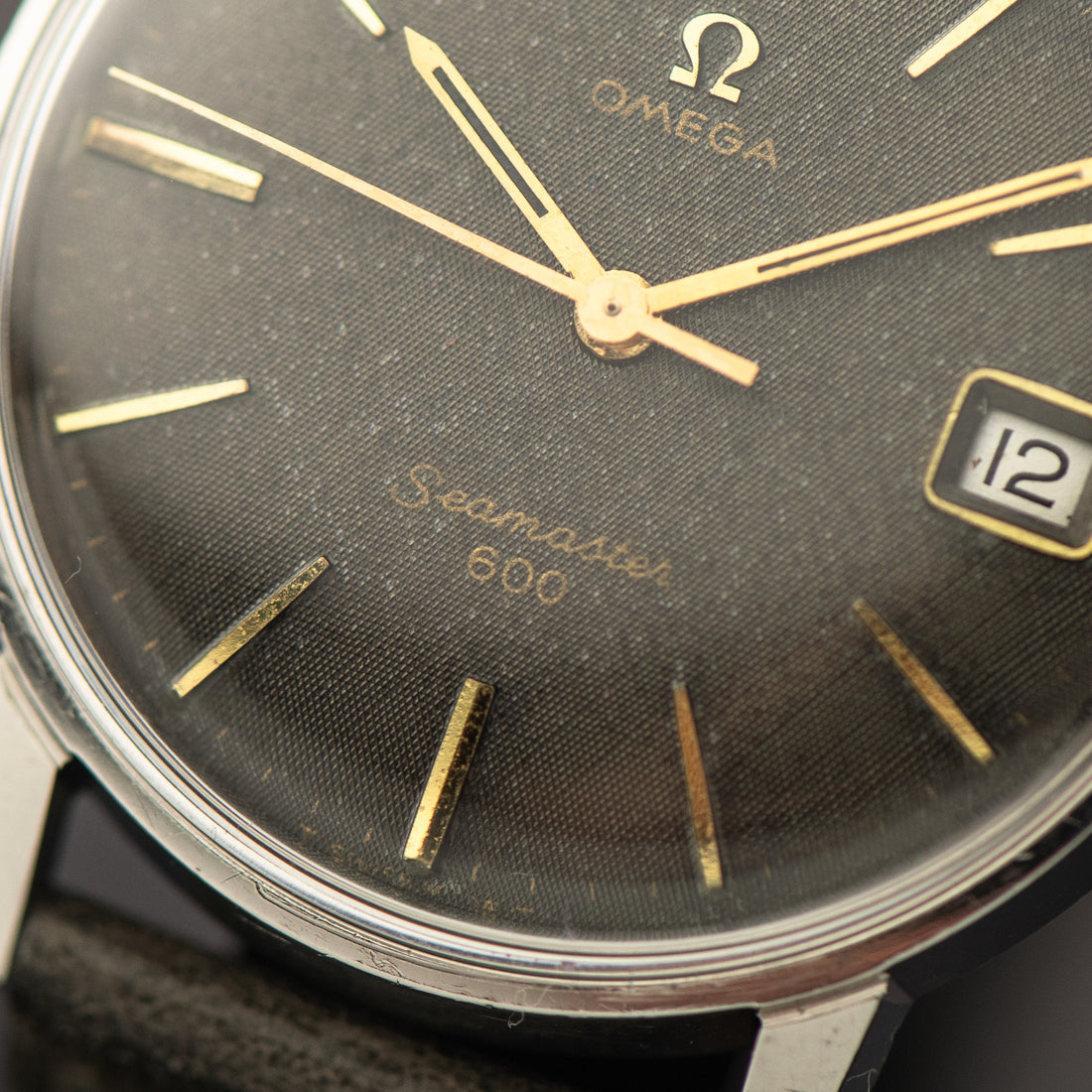 1966 OMEGA SEAMASTER 600 GREY LINEN CAL. 611 REF. 136.011