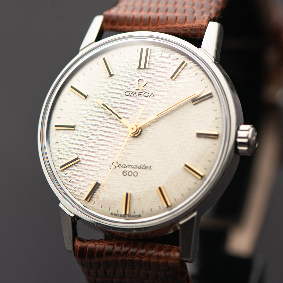 1964 OMEGA SEAMASTER 600 LINEN CAL. 601 REF. 135.011