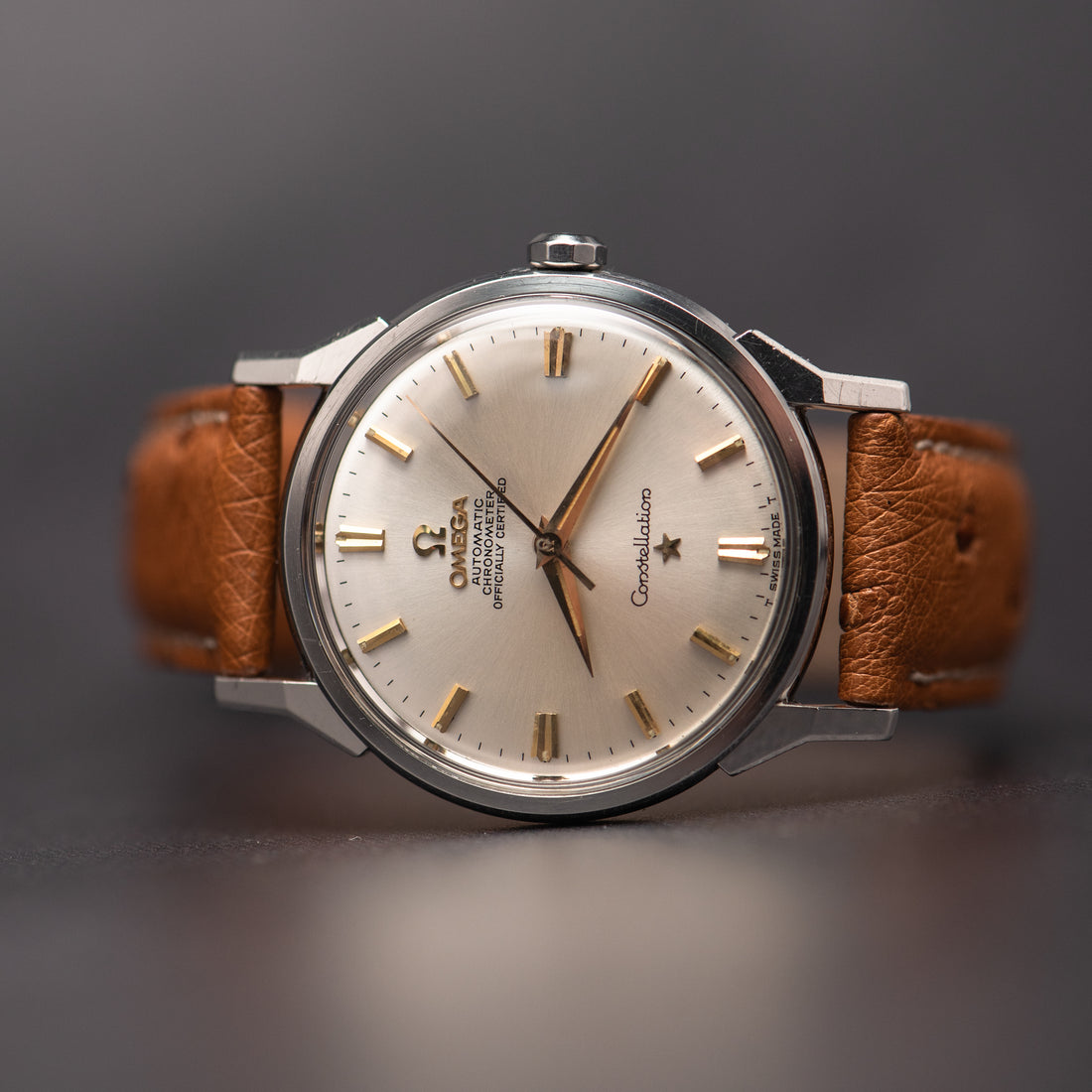 1964 OMEGA CONSTELLATION CROSSHAIR SUNBURST DOG-LEG CAL. 551 REF. 167.005