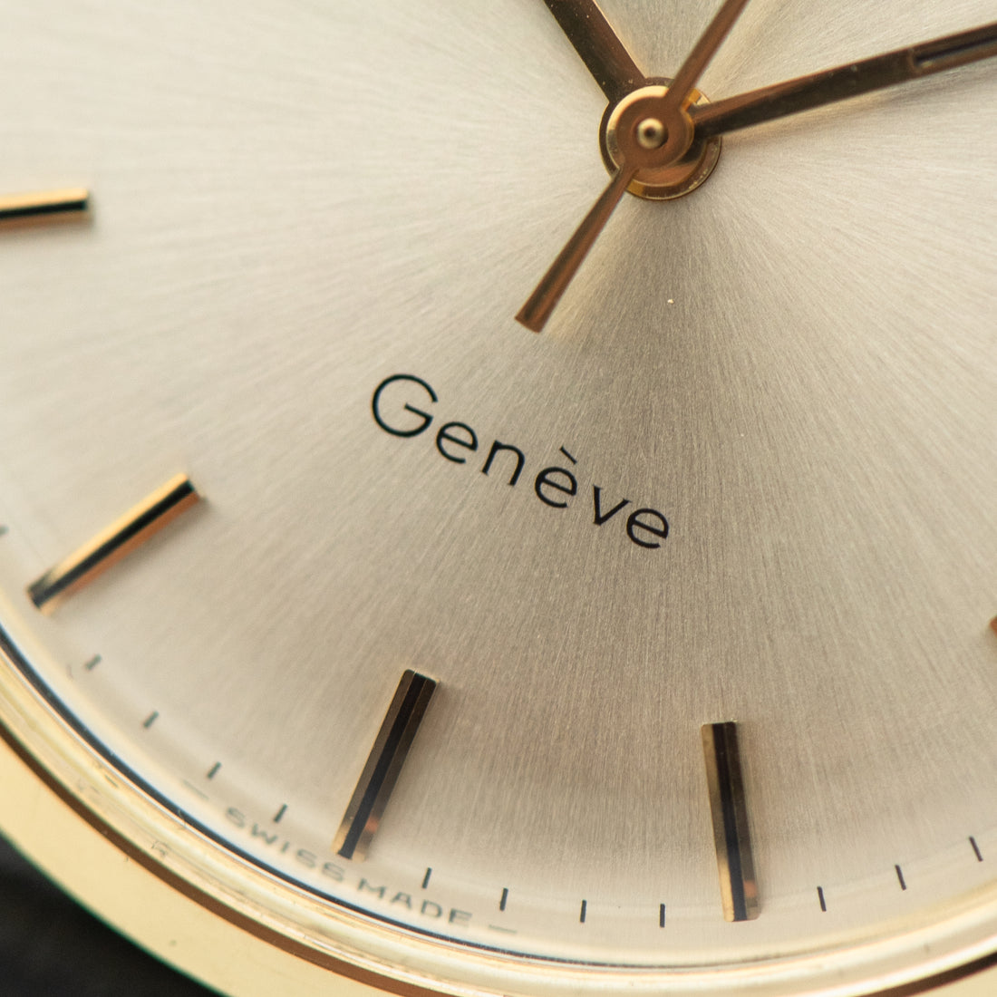 1970 14K GOLD OMEGA GENEVE SUNBURST CAL. 601 REF. 131.041