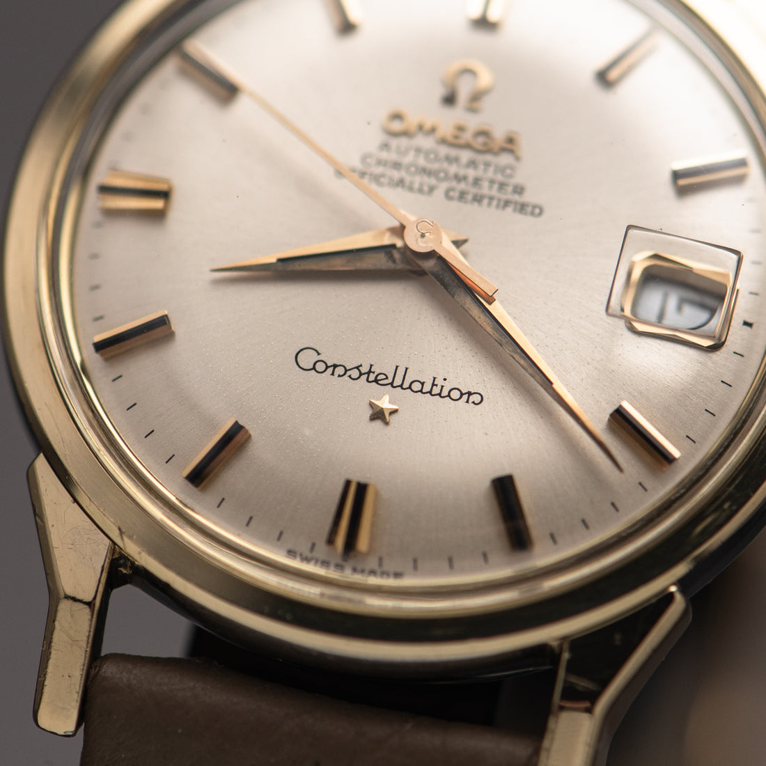 1966 OMEGA CONSTELLATION SUNBURST DOG-LEG CAL. 561 REF. 168.005