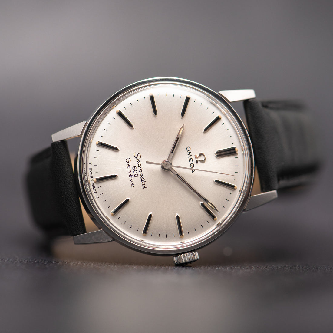 1967 DOUBLE SIGNED OMEGA SEAMASTER 600 GENEVE SUNBURST CAL. 601 REF. 135.011