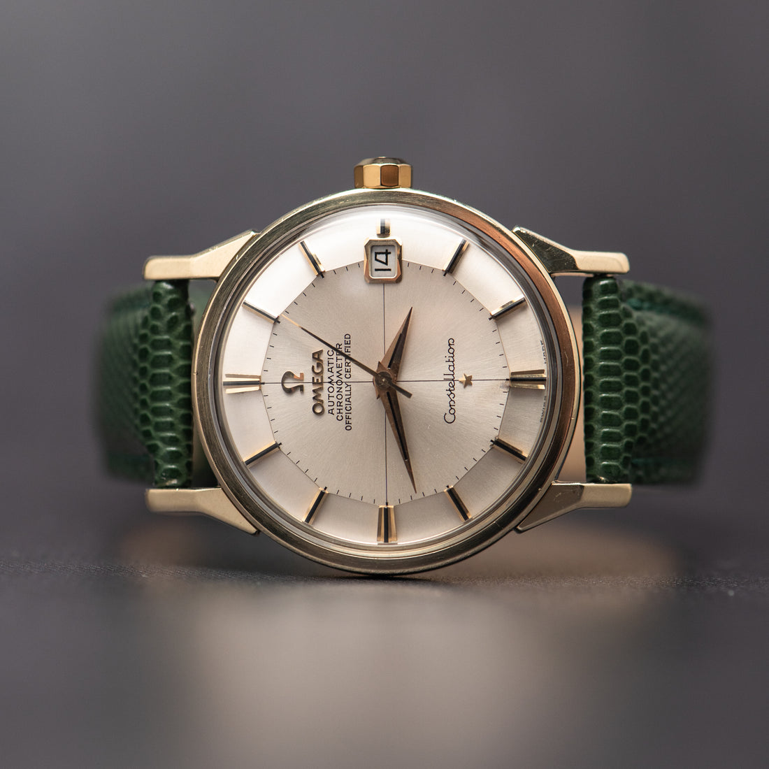 1966 OMEGA CONSTELLATION PIE PAN CROSSHAIR SUNBURST DOG-LEG CAL. 561 REF. 168.005