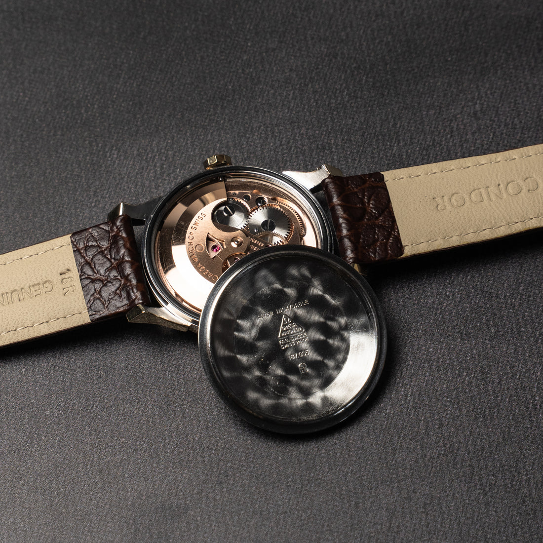 1963 OMEGA CONSTELLATION PIE PAN SUNBURST DOG-LEG CAL. 551 REF. 167.005