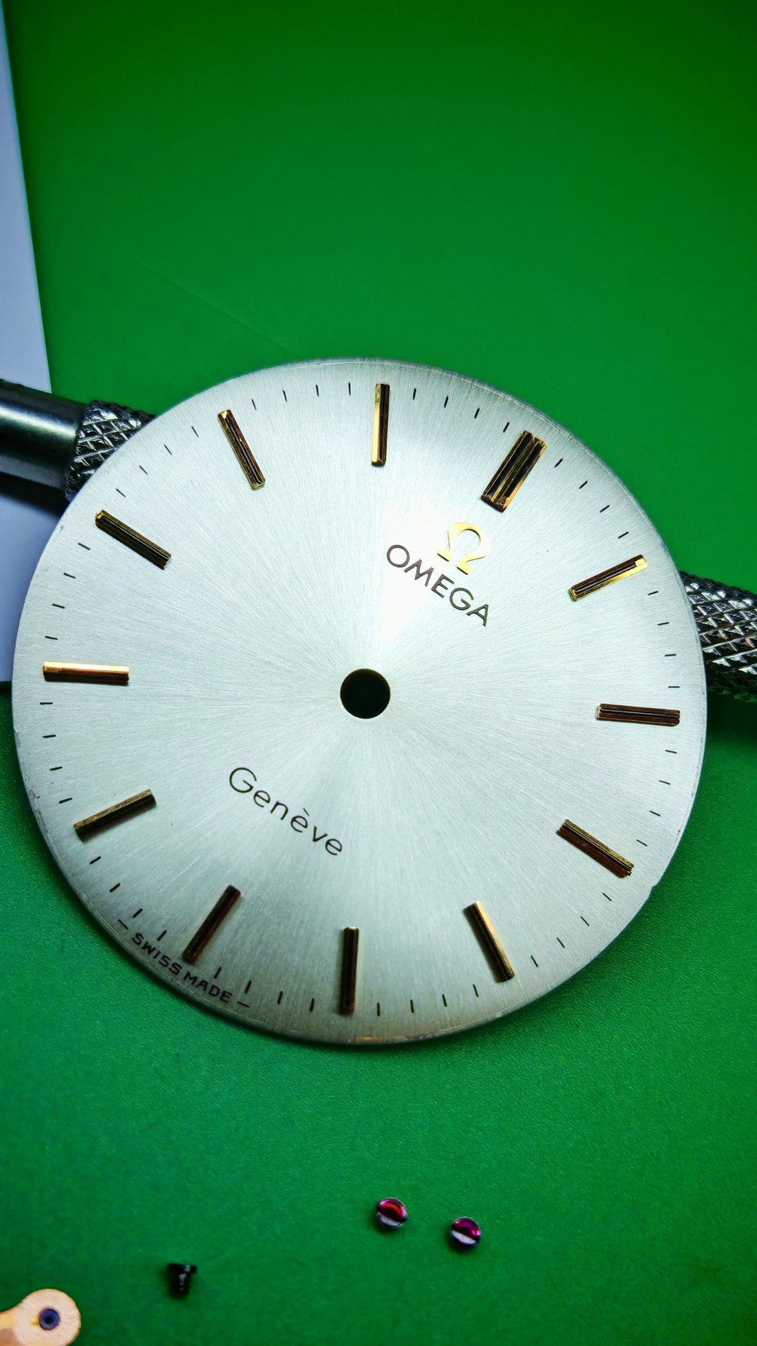 1969 14K GOLD OMEGA GENEVE SUNBURST CAL. 601 REF. 131.041