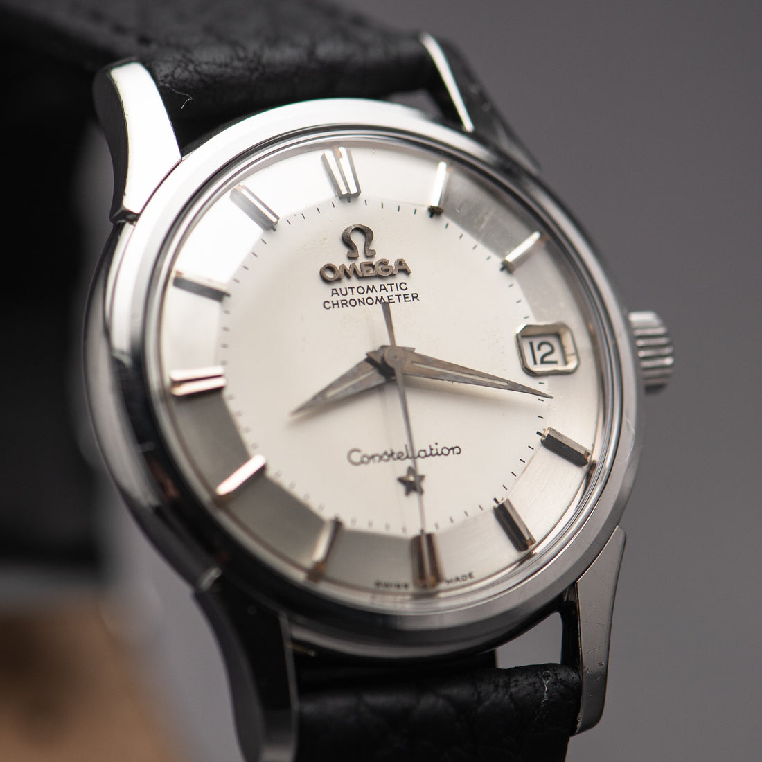 1960 OMEGA CONSTELLATION TWO TONE PIE PAN CAL. 561 REF. 14393-6 SC