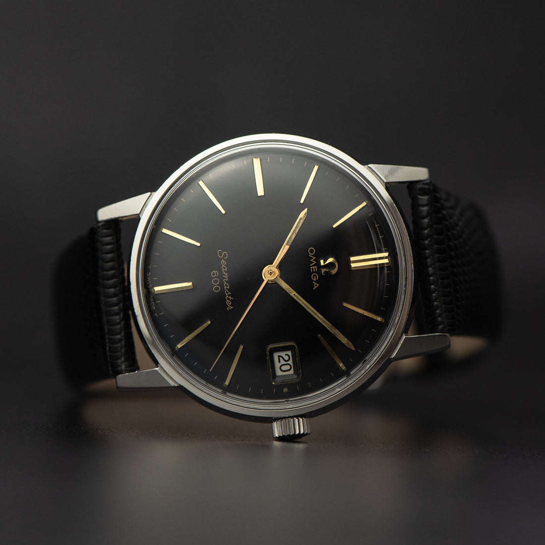 1964 OMEGA SEAMASTER 600 GLOSS BLACK CAL. 611 REF. 136.011