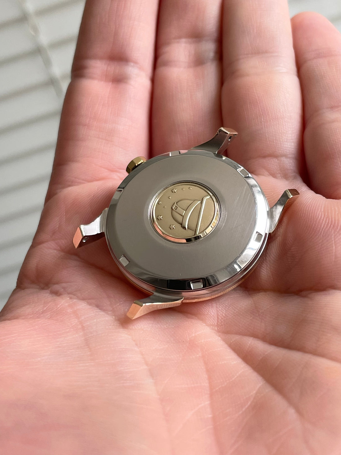 1963 OMEGA CONSTELLATION PIE PAN SUNBURST DOG-LEG CAL. 551 REF. 167.005