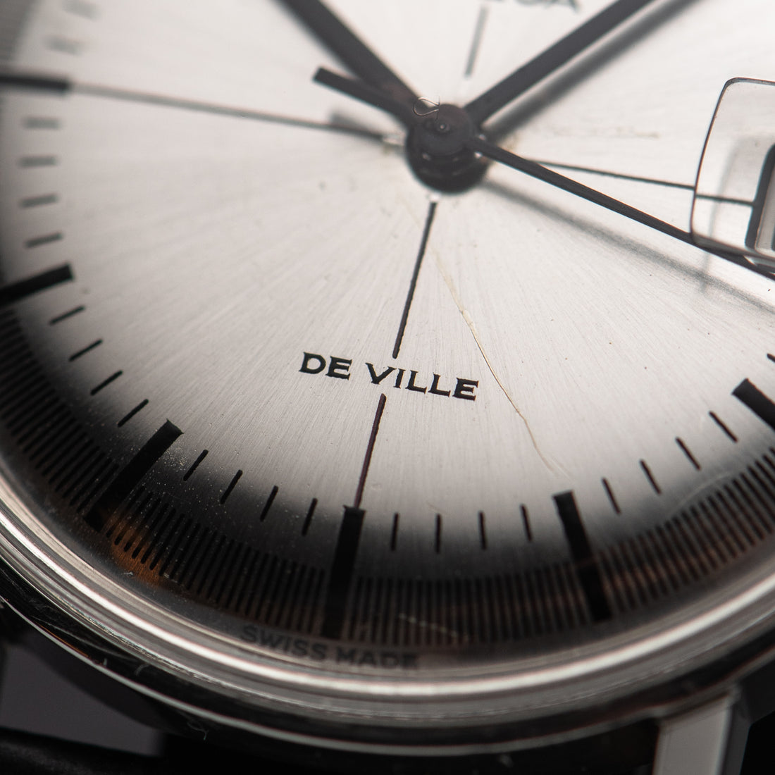 1968 OMEGA DE VILLE GREY TECHNICAL RED CROSSHAIR QUICKSET SUNBURST CAL. 613 REF. 136.019