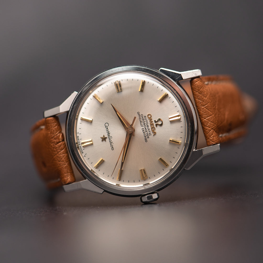 1964 OMEGA CONSTELLATION CROSSHAIR SUNBURST DOG-LEG CAL. 551 REF. 167.005