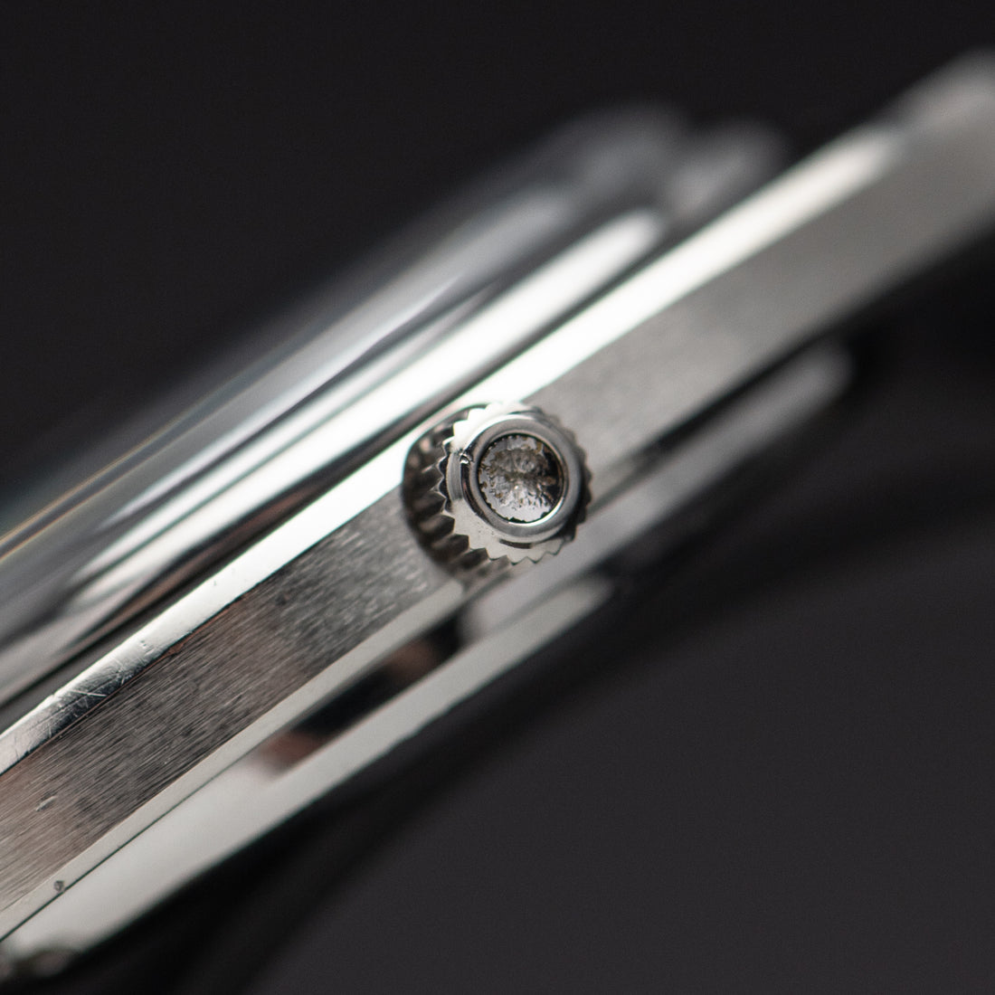 1979 C-SHAPE OMEGA BREGUET CAL. 1370 REF. 196.0121