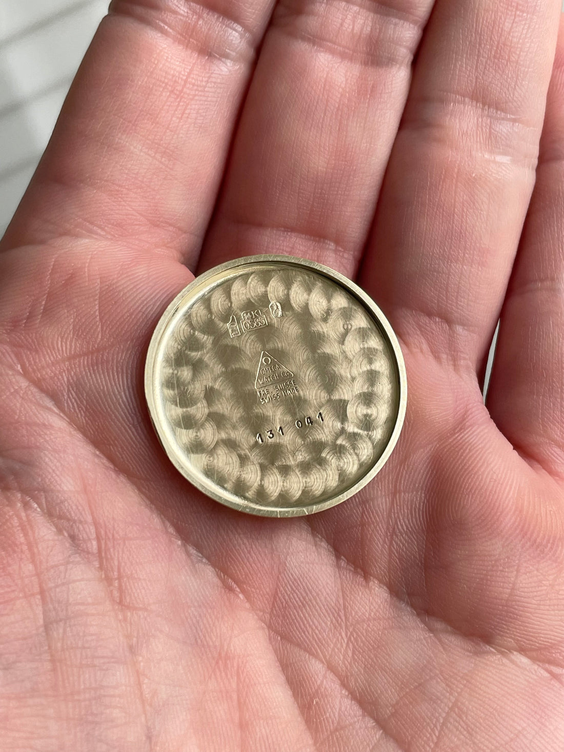 1969 14K GOLD OMEGA GENEVE SUNBURST CAL. 601 REF. 131.041