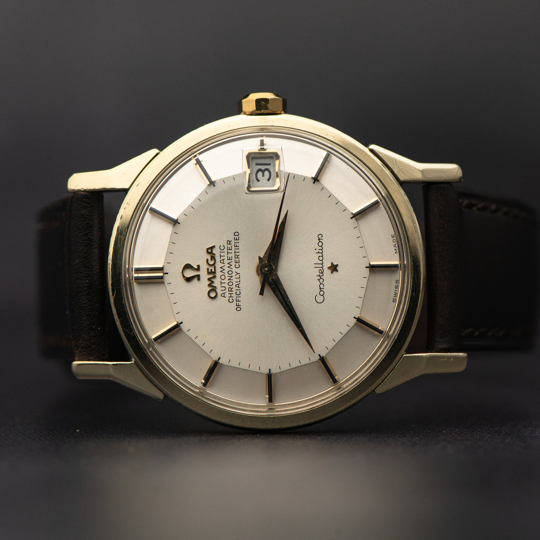 1966 OMEGA CONSTELLATION PIE PAN SUNBURST DOG-LEG CAL. 561 REF. 168.005