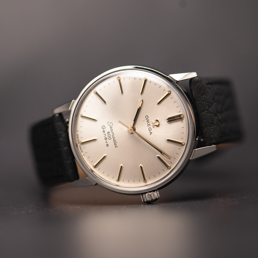 1967 DOUBLE SIGNED OMEGA SEAMASTER 600 GENEVE SUNBURST CAL. 601 REF. 135.011