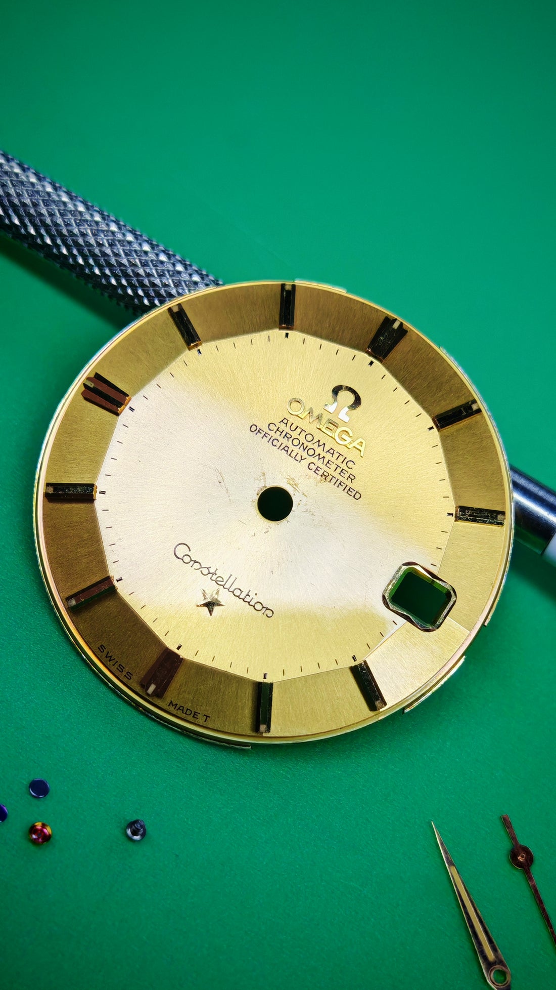 1967 OMEGA CONSTELLATION PIE PAN QUICKSET DOG-LEG CAL. 564 REF. 168.005