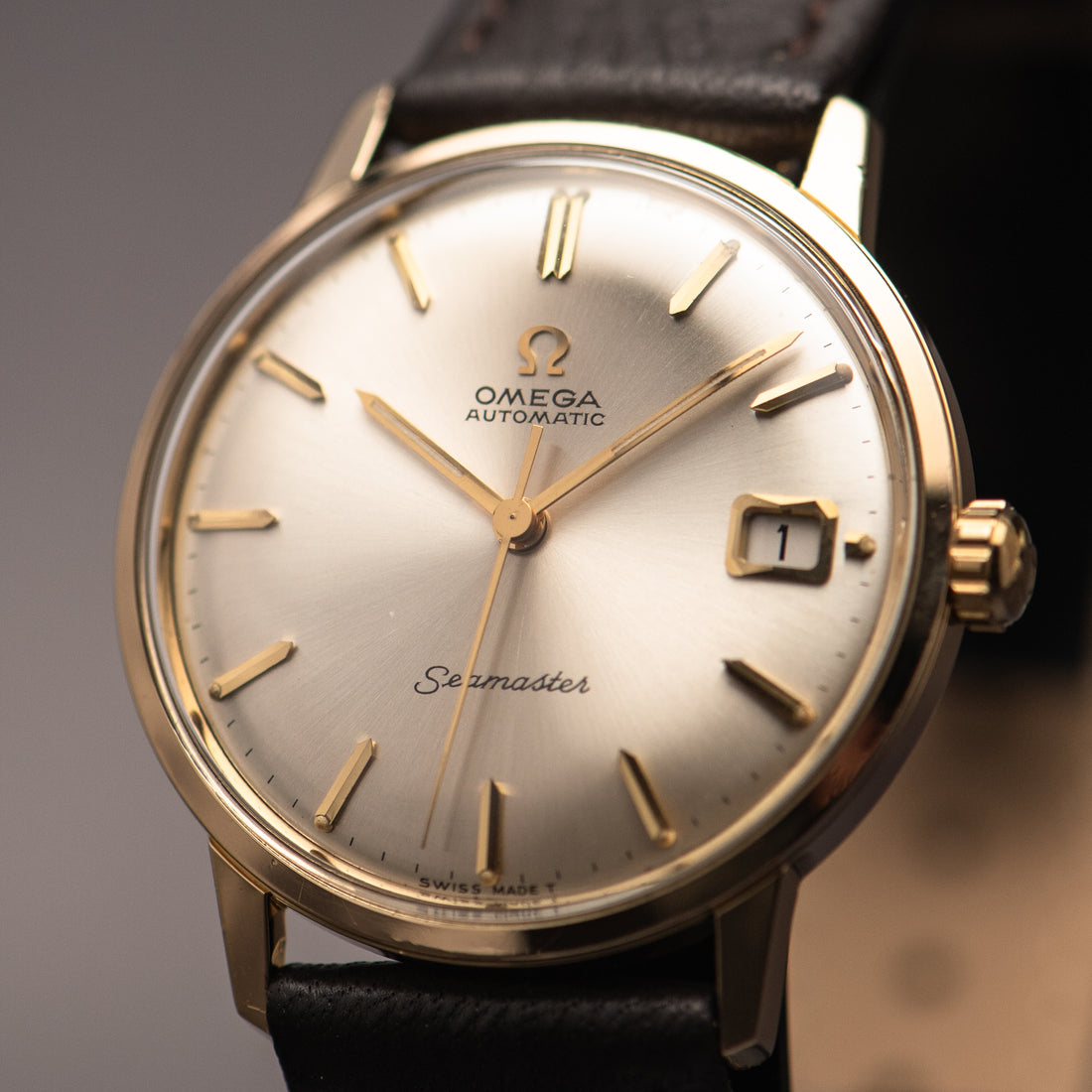 1963 OMEGA SEAMASTER SUNBURST CAL. 562 REF. 166.002