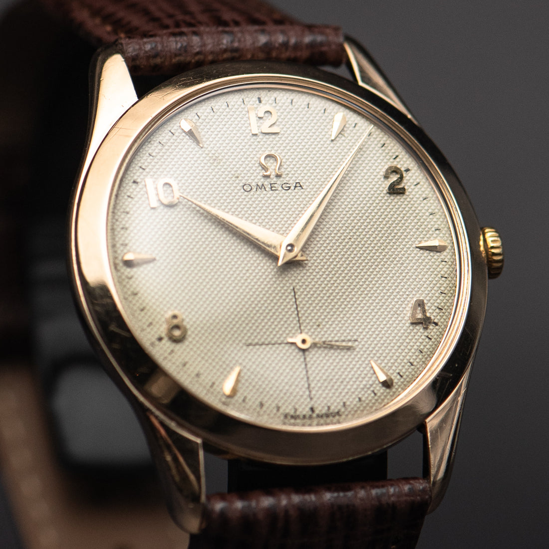 1952 OVERSIZE 14K ROSE GOLD OMEGA TRESOR HONEYCOMB CROSSHAIR SUB SECONDS CAL. 265 REF. 2619