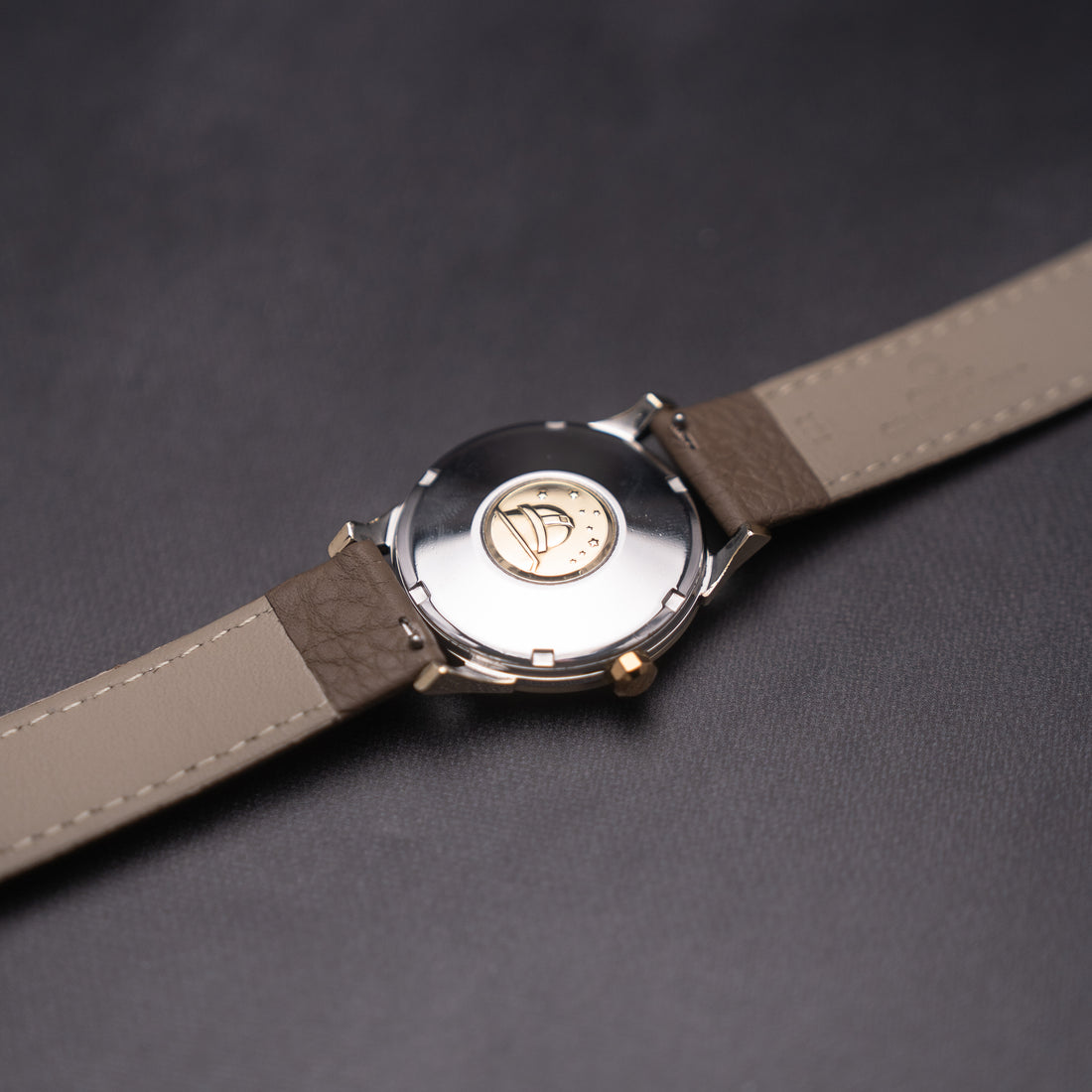 1966 OMEGA CONSTELLATION SUNBURST DOG-LEG CAL. 561 REF. 168.005